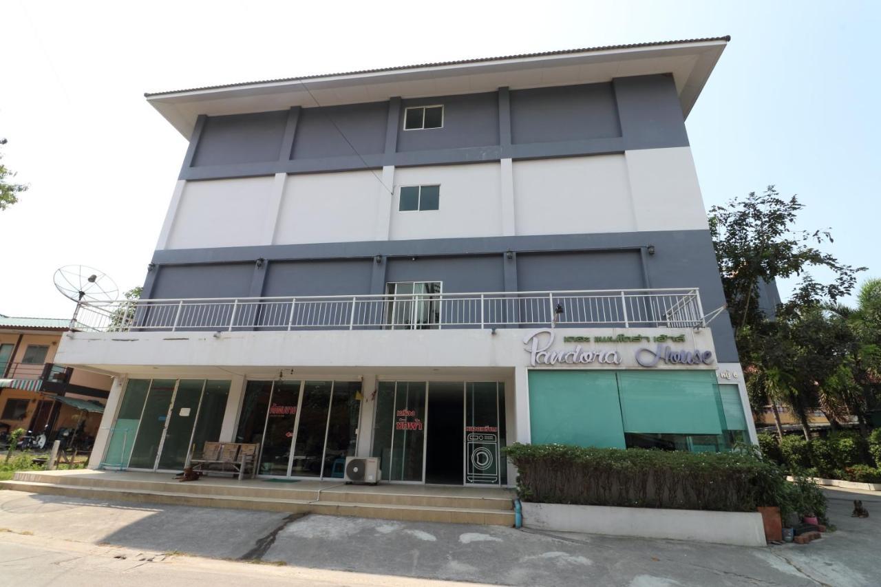 Oyo 75389 Pandora House Ξενοδοχείο Pattaya Εξωτερικό φωτογραφία