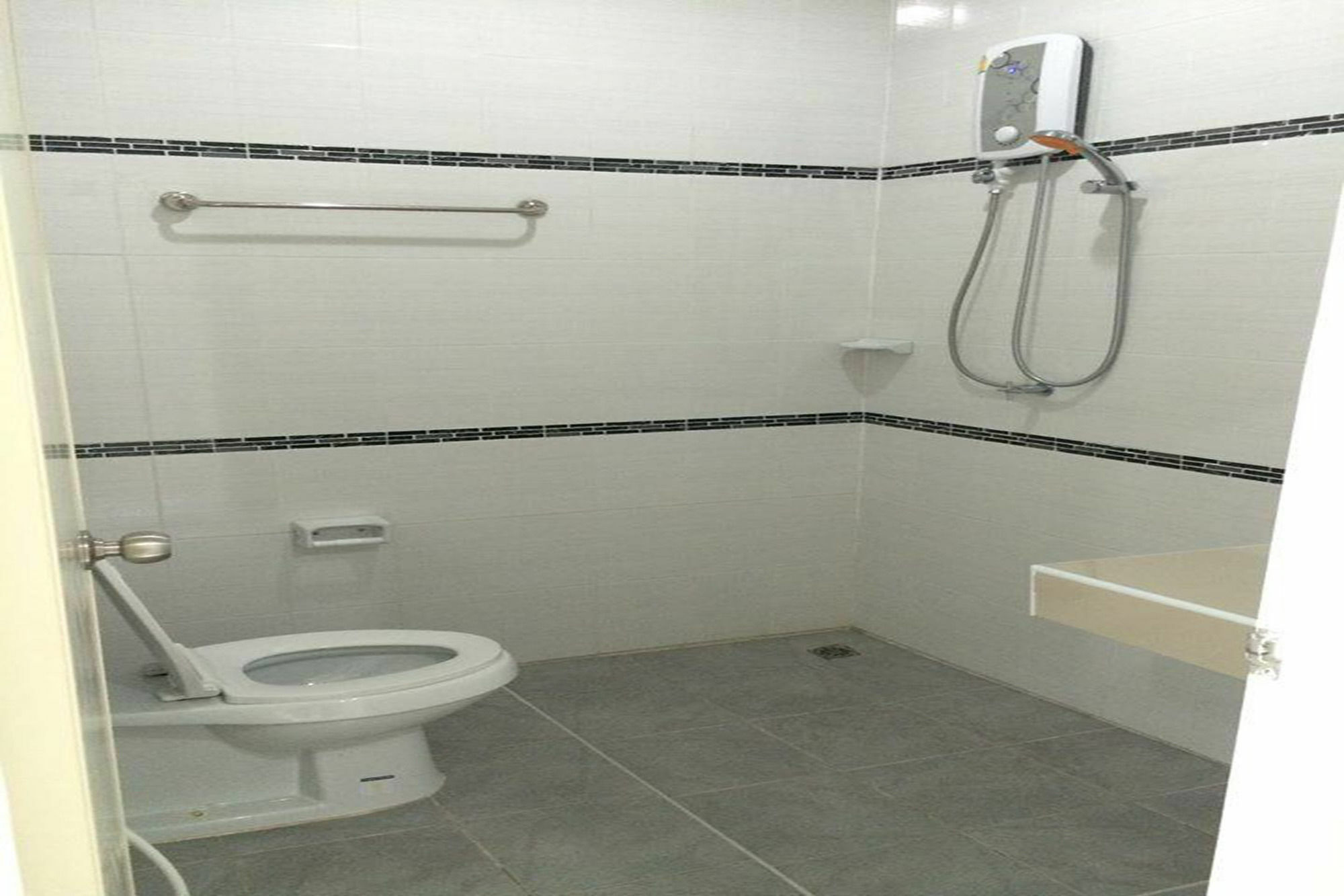 Oyo 75389 Pandora House Ξενοδοχείο Pattaya Εξωτερικό φωτογραφία